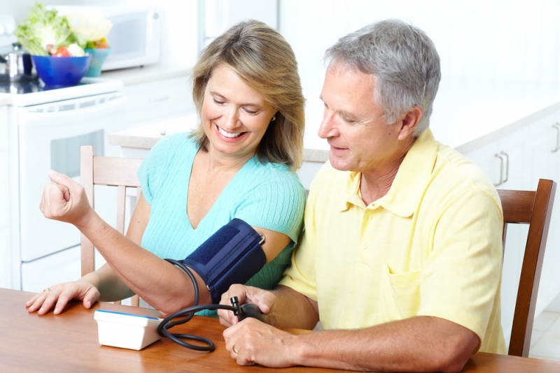 Máy đo huyết áp iMediCare iBPM-6S