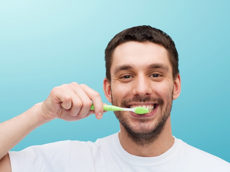 Tẩy trắng răng với tinh chất than hoạt tính