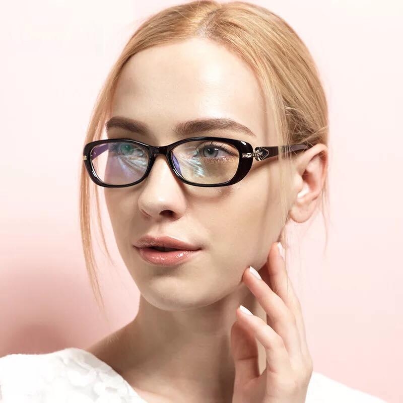 Đeo kính cận để cải thiện thị lực