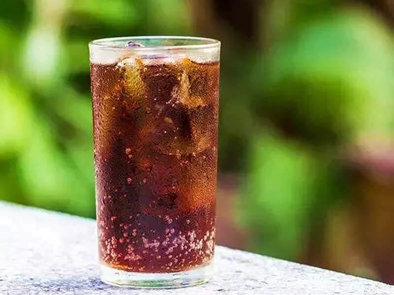 Tránh sử dụng các loại đồ uống có ga