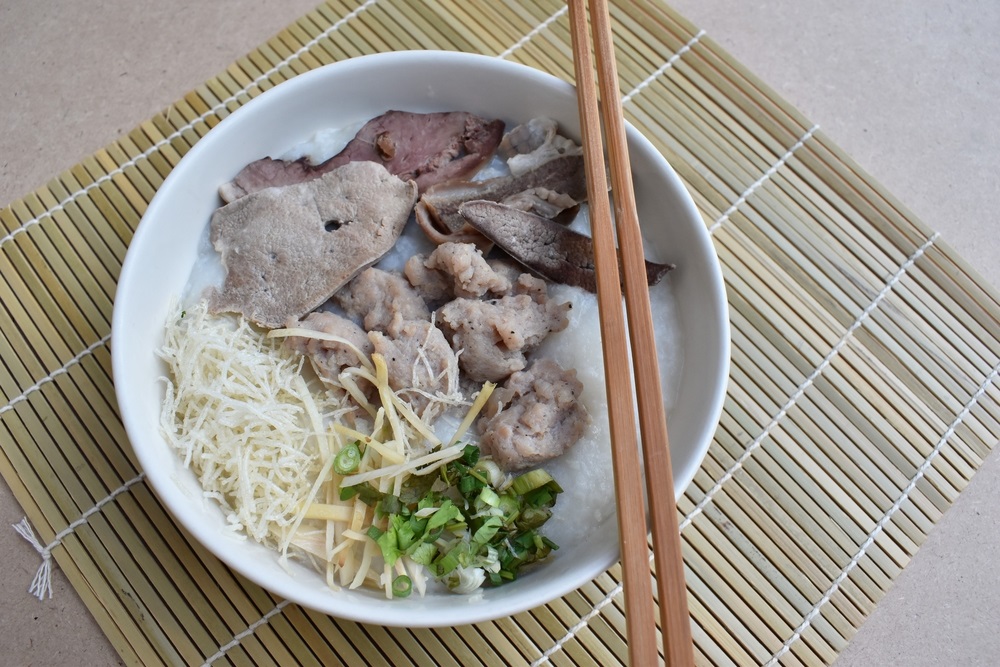 Cháo gan dê giúp bổ sung các dưỡng chất giúp mắt sáng hơn