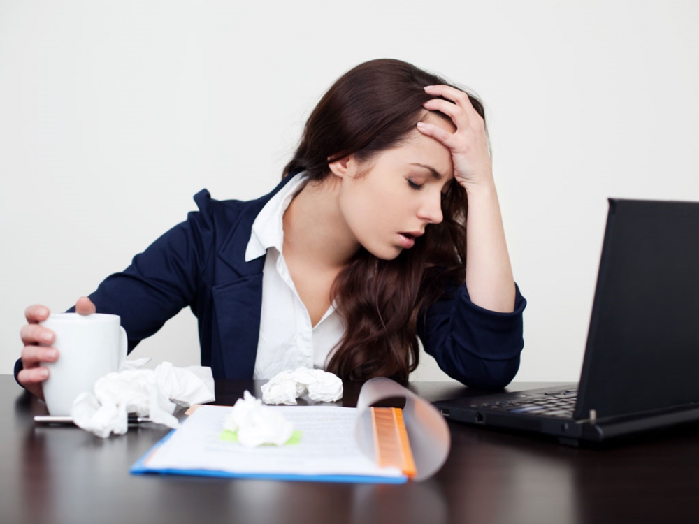 Có nhiều nguyên nhân khiến tình trạng đau nửa đầu bên phải phổ biến