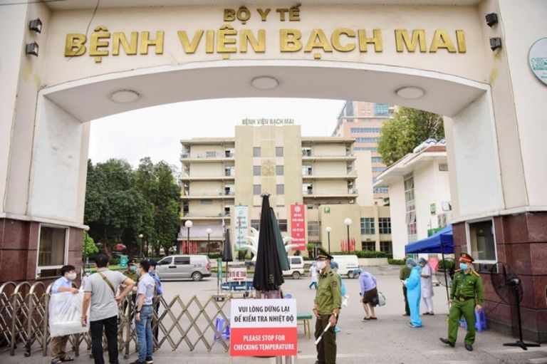 đau mắt đỏ khám ở đâu?