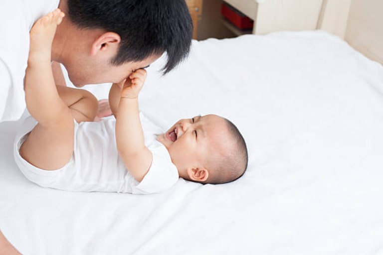 xét nghiệm adn cho trẻ sơ sinh