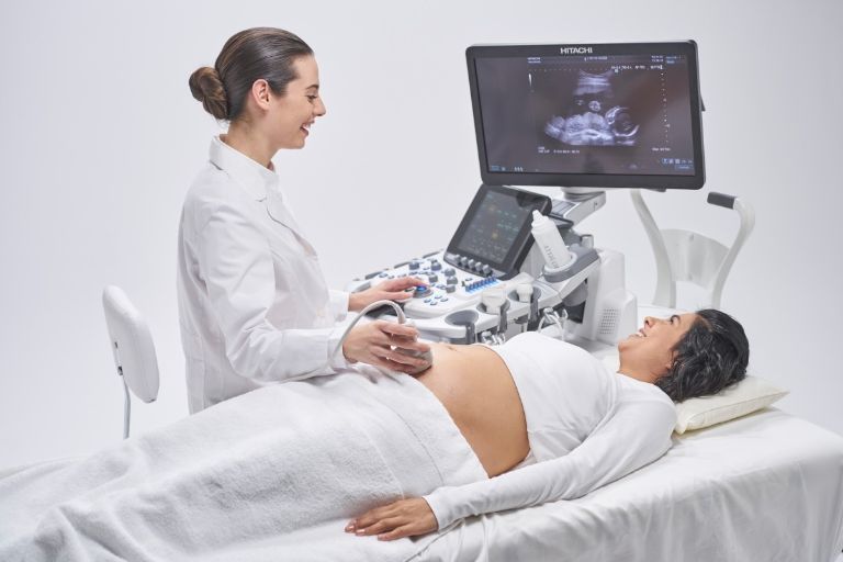 Siêu âm rồi, mẹ bầu có cần áp dụng phương pháp sàng lọc khác để xác định tim bẩm sinh?