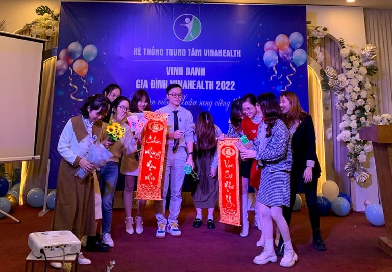 tiệc tất niên 2022 VinaHealth