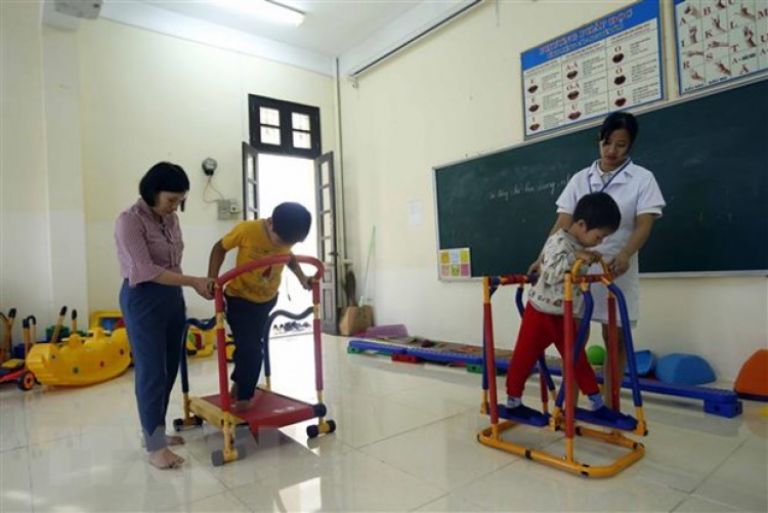 can thiệp vật lý trị liệu quận 9