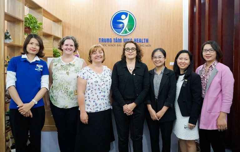 Trung tâm VinaHealth là địa chỉ uy tín trong việc điều trị trẻ chậm nói tại Hà Nội cũng như tại Thành phố Hồ Chí Minh