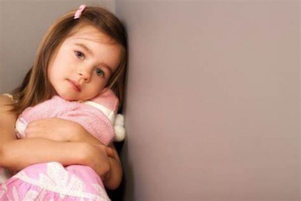 Can thiệp sớm cho trẻ tự kỷ giúp trẻ có cơ hội hòa nhập sớm